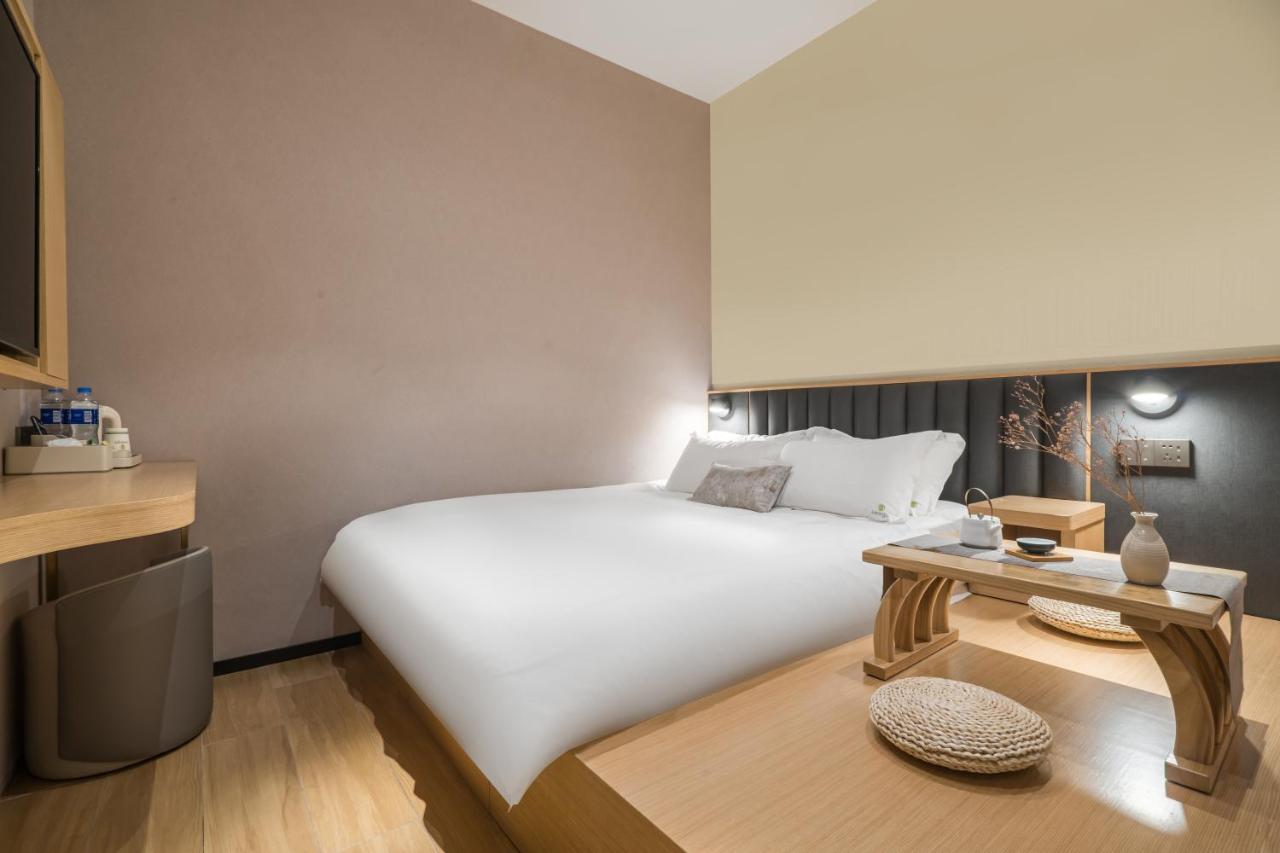 Meego Smart Select Hotel Xangai Exterior foto